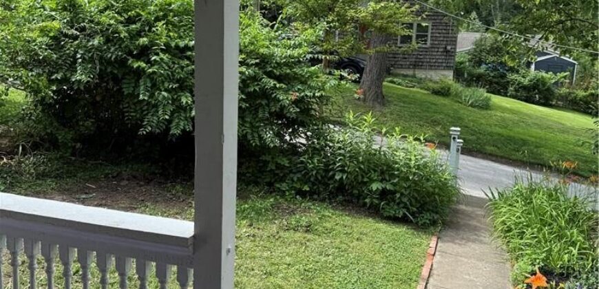 6 W 12th Street, Parkville, MO 64152