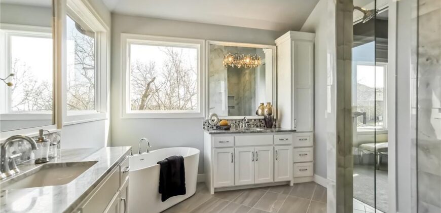 10514 N Olive Court, Kansas City, MO 64155