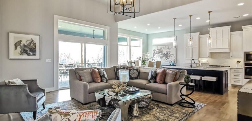 10514 N Olive Court, Kansas City, MO 64155