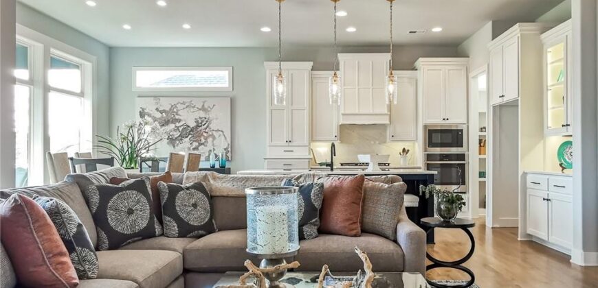 10514 N Olive Court, Kansas City, MO 64155