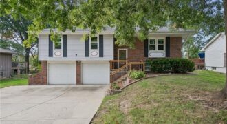 7 NE 80th Street, Kansas City, MO 64118