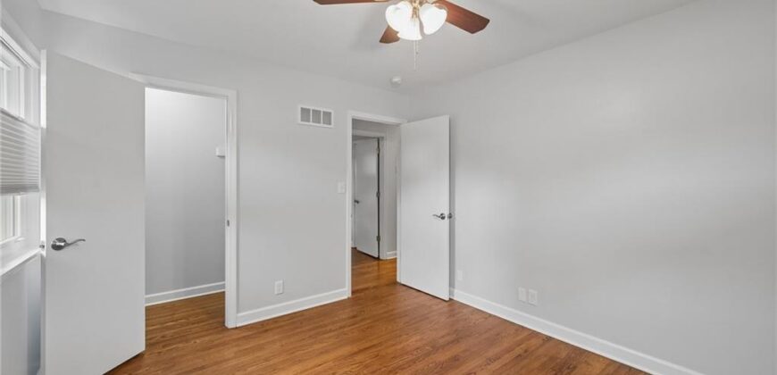 7 NE 80th Street, Kansas City, MO 64118