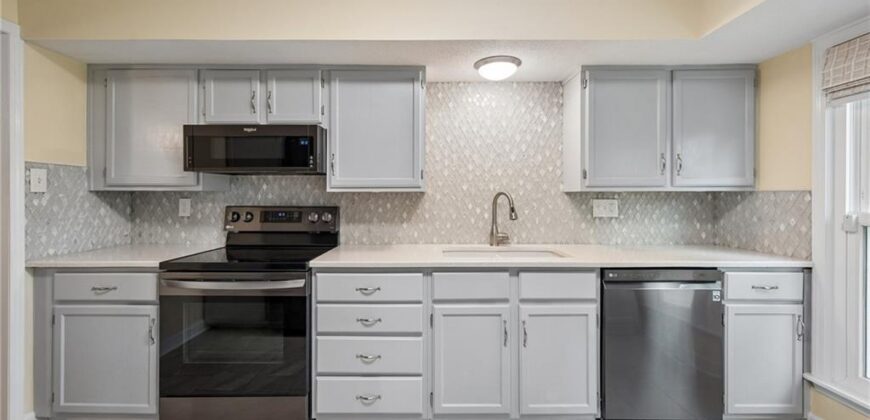 7 NE 80th Street, Kansas City, MO 64118