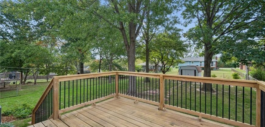 7 NE 80th Street, Kansas City, MO 64118