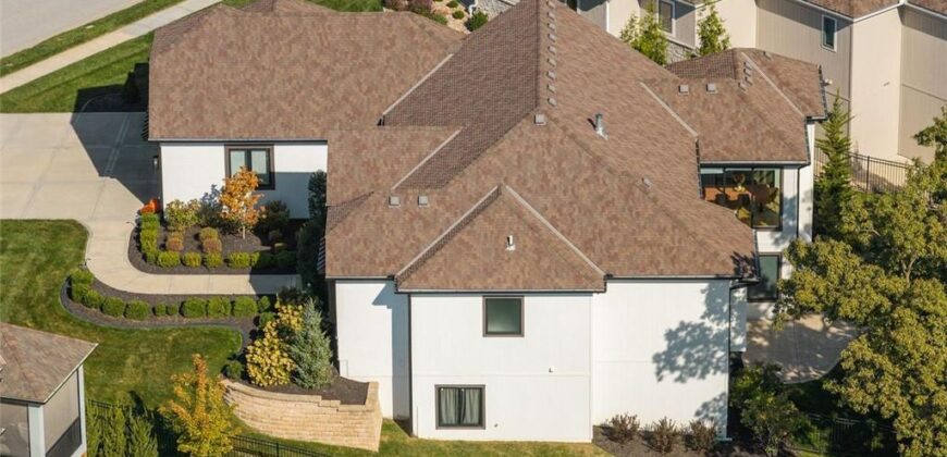 2351 NW Riverview Drive, Riverside, MO 64150