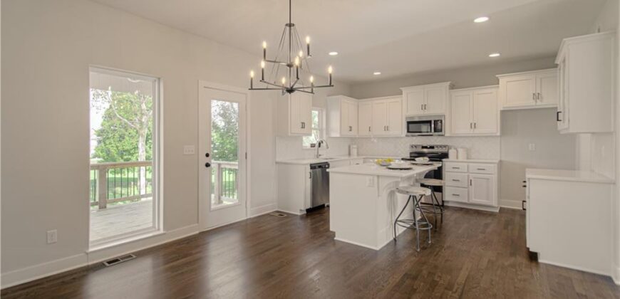 1105 Halle Drive, Kearney, MO 64060