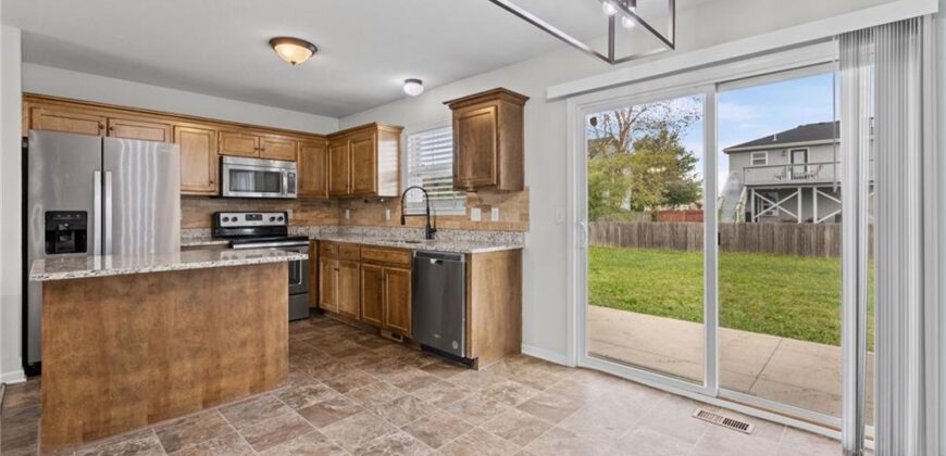 502 193rd Street, Smithville, MO 64089