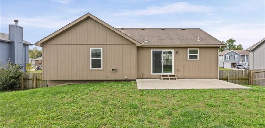 502 193rd Street, Smithville, MO 64089
