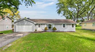 114 W 8th Street, Kearney, MO 64060