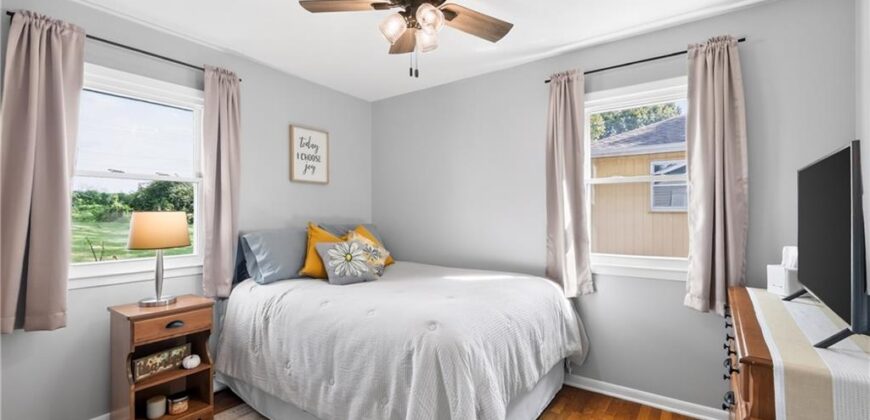 114 W 8th Street, Kearney, MO 64060