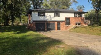 11144 N Kenwood Avenue, Kansas City, MO 64155