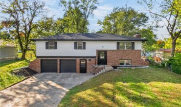 11144 N Kenwood Avenue, Kansas City, MO 64155