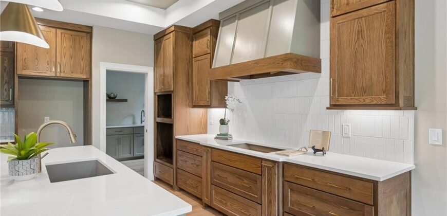 9177 N Montgall Avenue, Kansas City, MO 64156