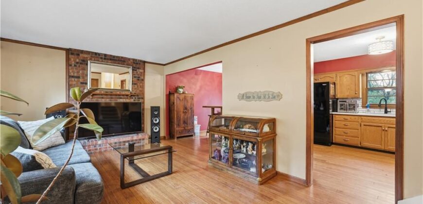 8024 NW Cadwallader Road, Kansas City, MO 64152