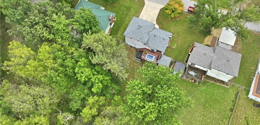 8024 NW Cadwallader Road, Kansas City, MO 64152