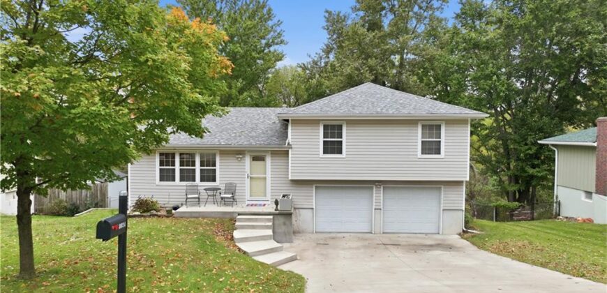 8024 NW Cadwallader Road, Kansas City, MO 64152