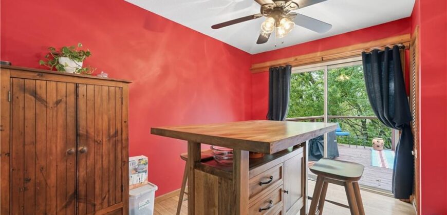 8024 NW Cadwallader Road, Kansas City, MO 64152