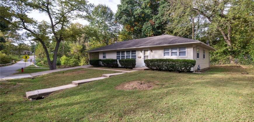 5444 N Cypress Avenue, Kansas City, MO 64119