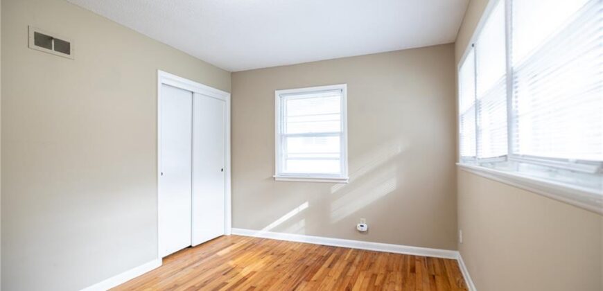 5444 N Cypress Avenue, Kansas City, MO 64119
