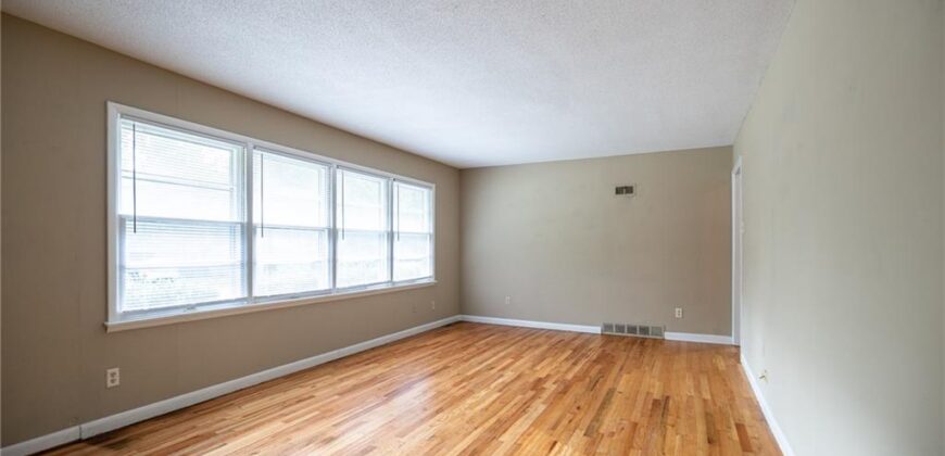 5444 N Cypress Avenue, Kansas City, MO 64119