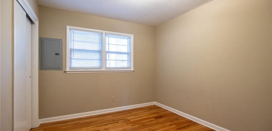 5444 N Cypress Avenue, Kansas City, MO 64119