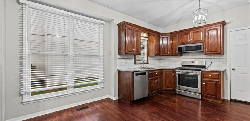 315 Shannon Avenue, Smithville, MO 64089