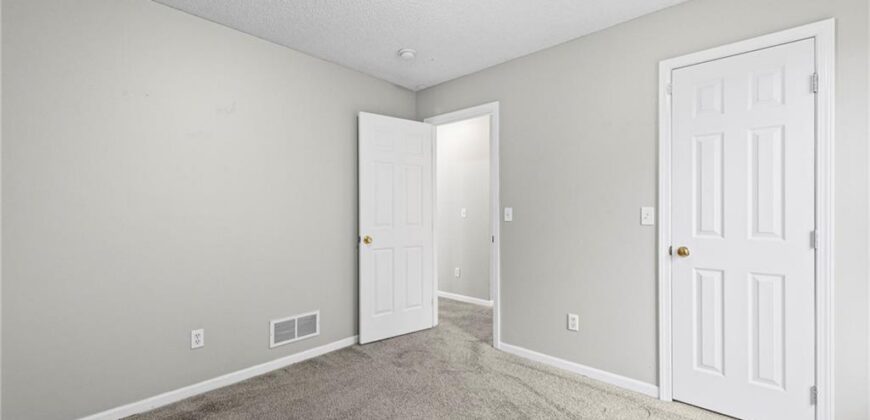 315 Shannon Avenue, Smithville, MO 64089