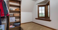 719 White Oak Lane, Gladstone, MO 64116