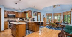 719 White Oak Lane, Gladstone, MO 64116