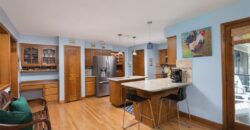 719 White Oak Lane, Gladstone, MO 64116