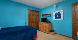 719 White Oak Lane, Gladstone, MO 64116