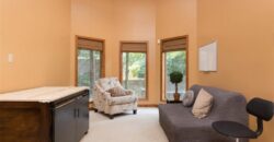 719 White Oak Lane, Gladstone, MO 64116