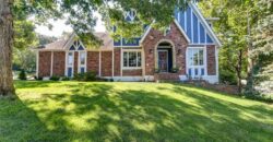 719 White Oak Lane, Gladstone, MO 64116