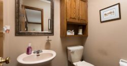 719 White Oak Lane, Gladstone, MO 64116