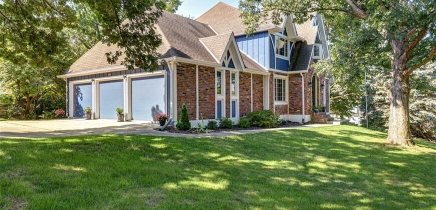 719 White Oak Lane, Gladstone, MO 64116