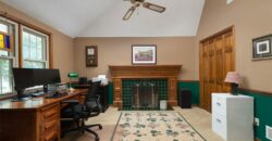 719 White Oak Lane, Gladstone, MO 64116