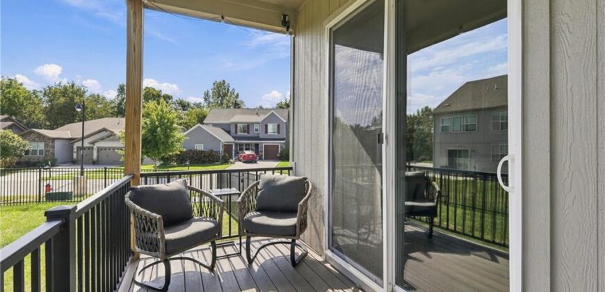 8015 N Sycamore Avenue, Kansas City, MO 64158