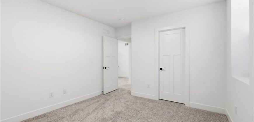 8015 N Sycamore Avenue, Kansas City, MO 64158