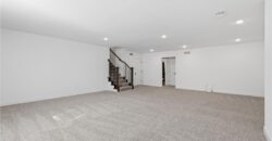 8015 N Sycamore Avenue, Kansas City, MO 64158