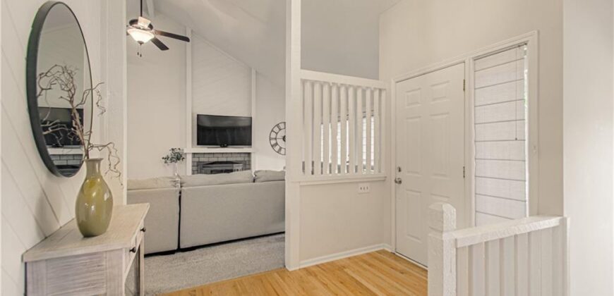 807 NW 70th Street, Kansas City, MO 64118
