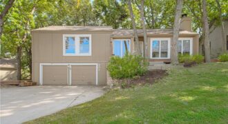 807 NW 70th Street, Kansas City, MO 64118