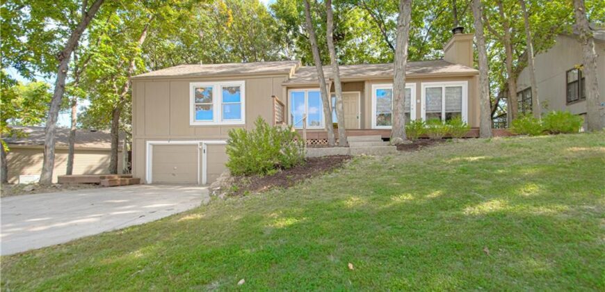 807 NW 70th Street, Kansas City, MO 64118
