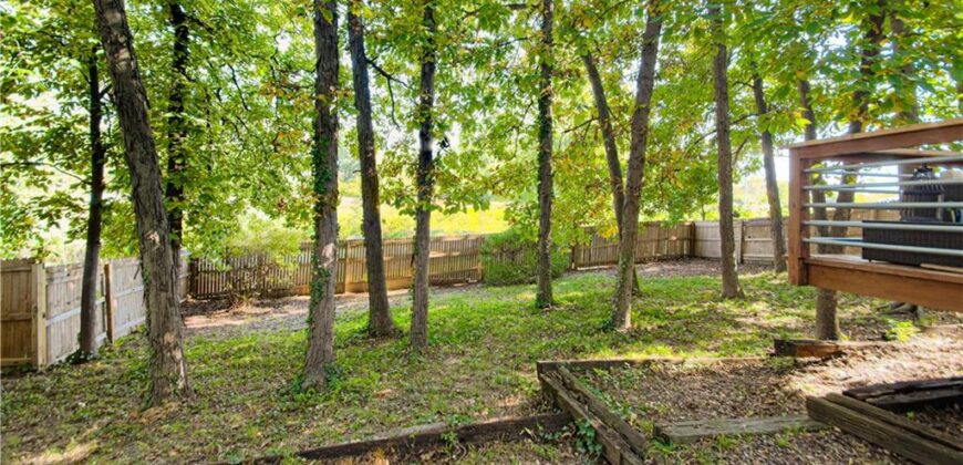807 NW 70th Street, Kansas City, MO 64118