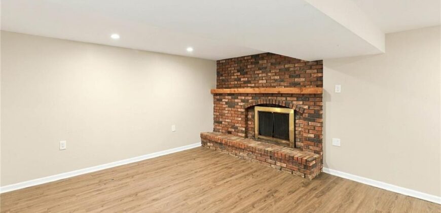 1405 NE 76th Street, Gladstone, MO 64118