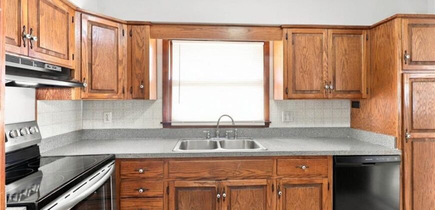 1405 NE 76th Street, Gladstone, MO 64118
