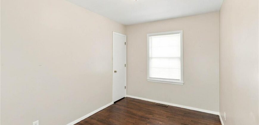 1405 NE 76th Street, Gladstone, MO 64118