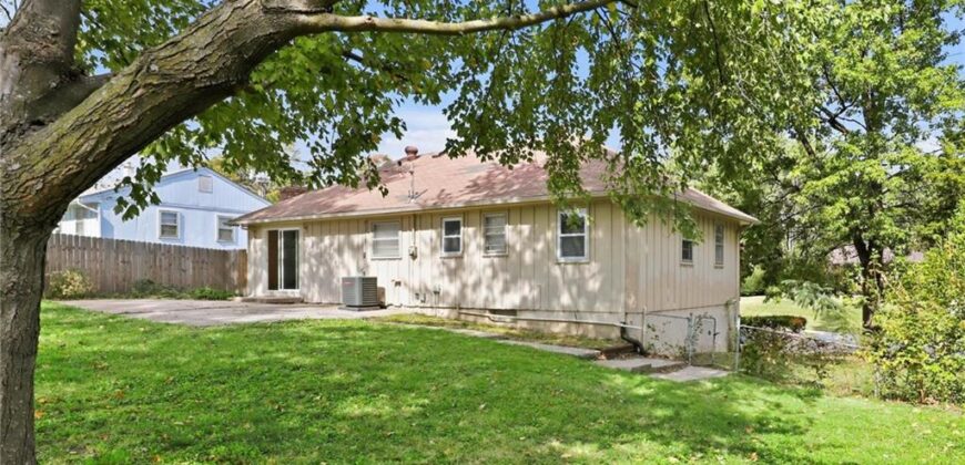 1405 NE 76th Street, Gladstone, MO 64118