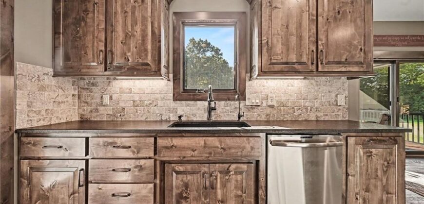 12924 Jacob Lane, Kearney, MO 64060