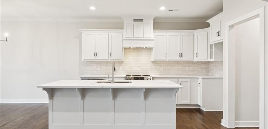 8965 NE 99th Street, Kansas City, MO 64157