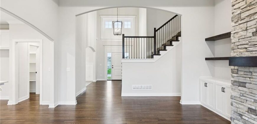 8965 NE 99th Street, Kansas City, MO 64157